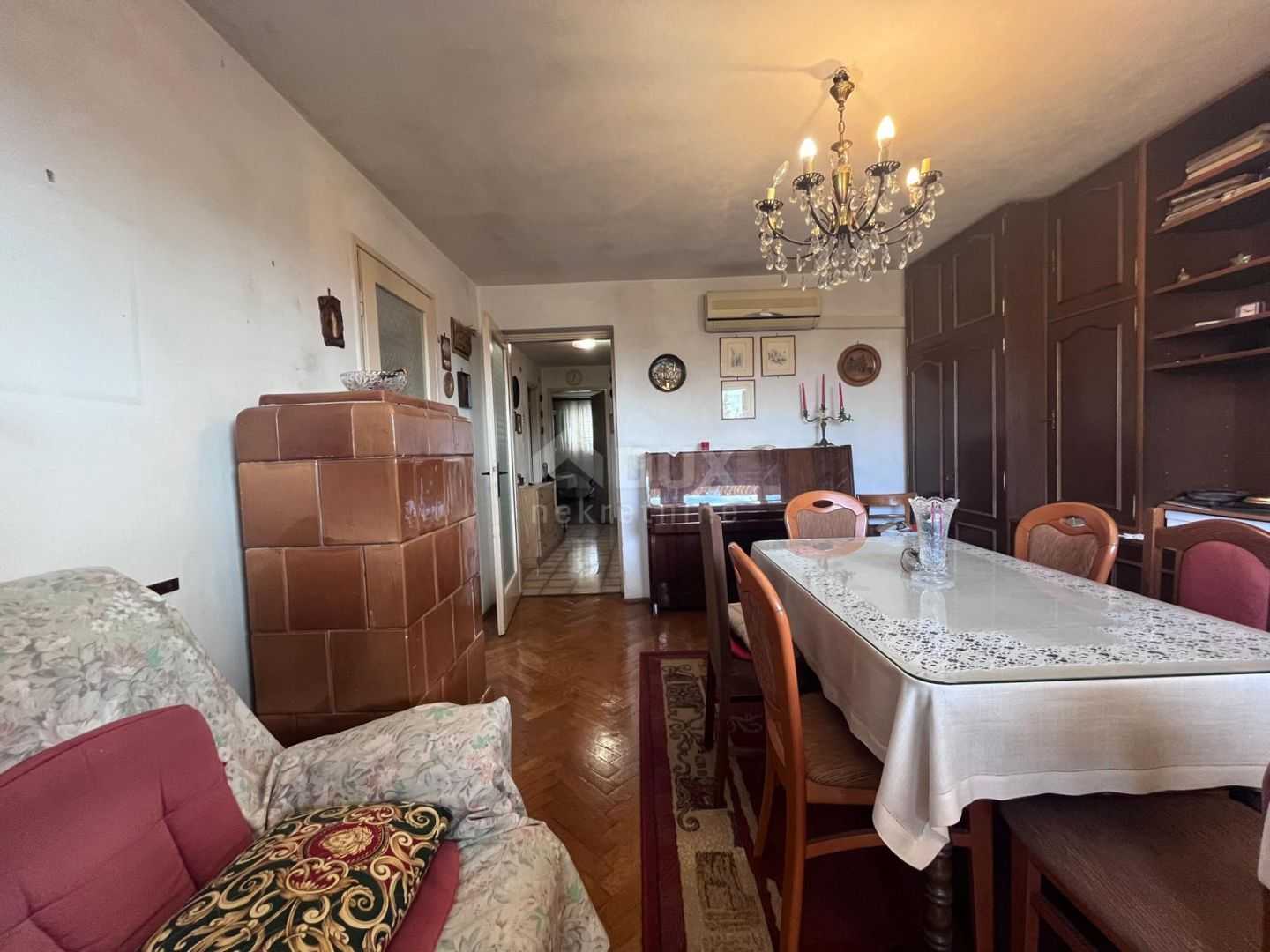 公寓 在 希贝尼克, 西本斯科-克宁斯卡祖帕尼娅 12646663