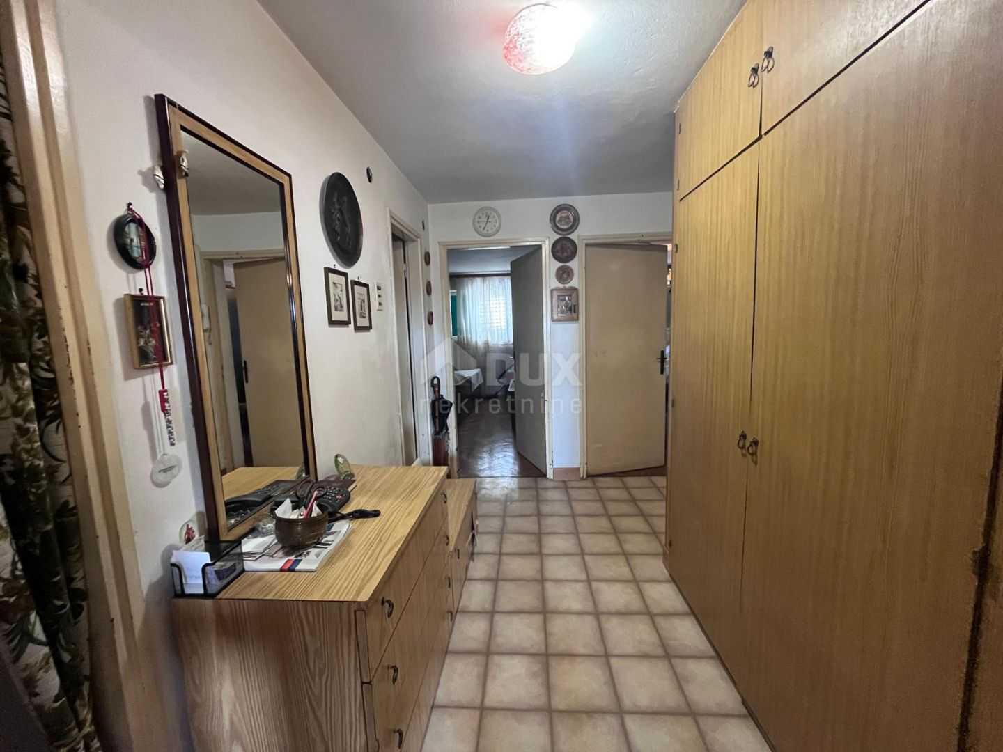 公寓 在 Šibenik, Šibensko-kninska županija 12646663