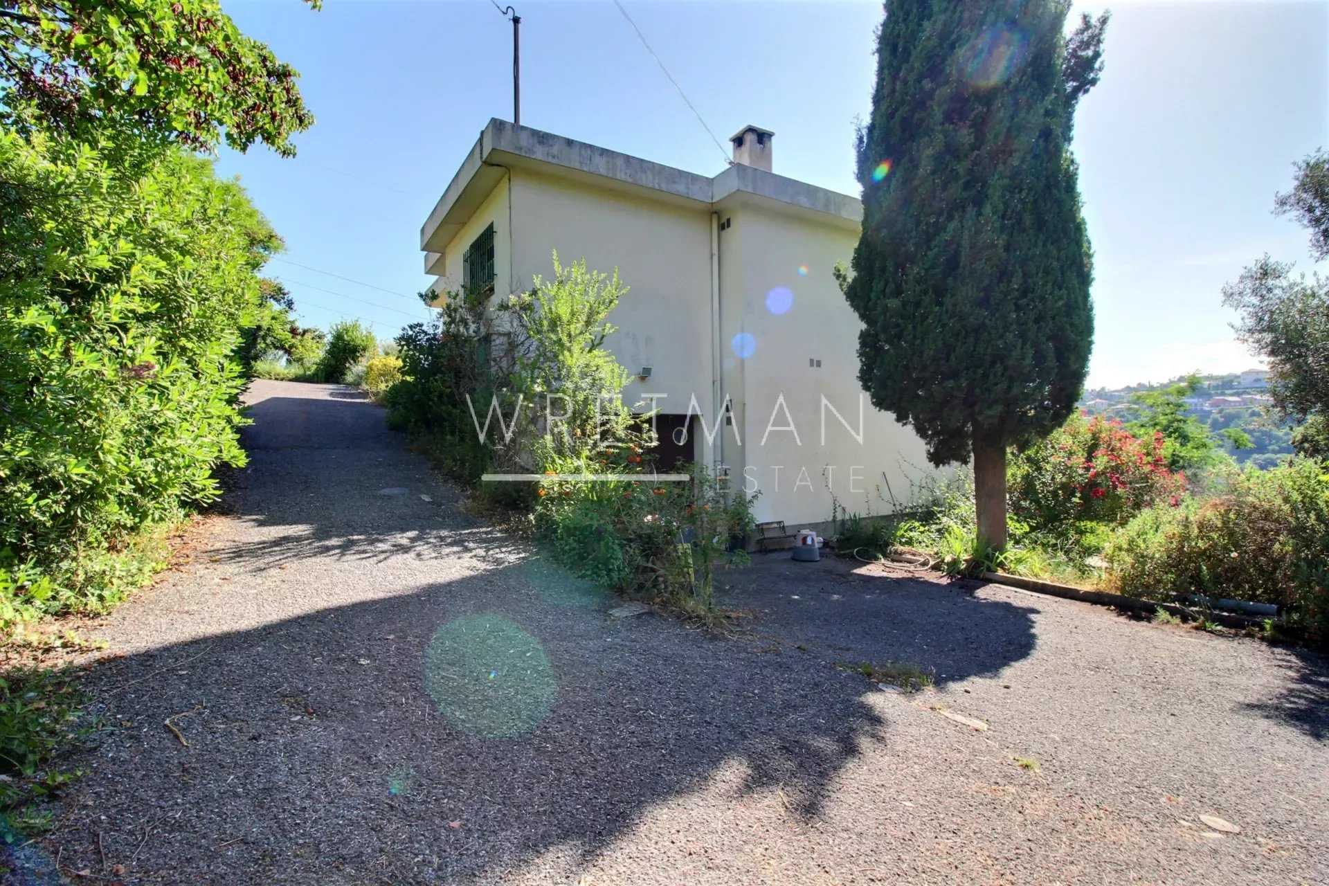 House in Nice, Alpes-Maritimes 12647221