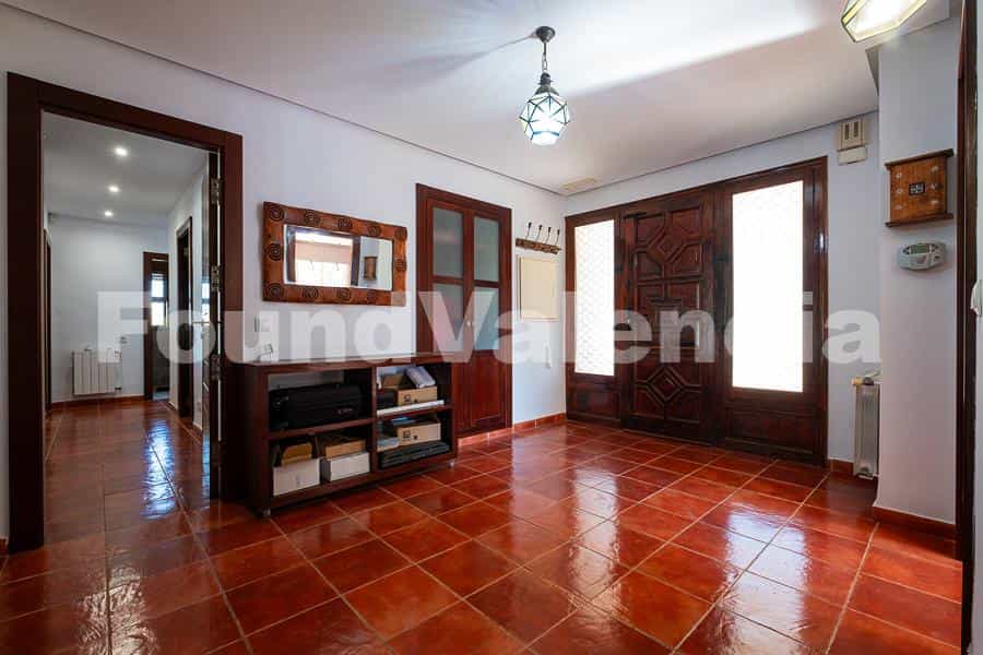 بيت في Godelleta, Valencian Community 12647446