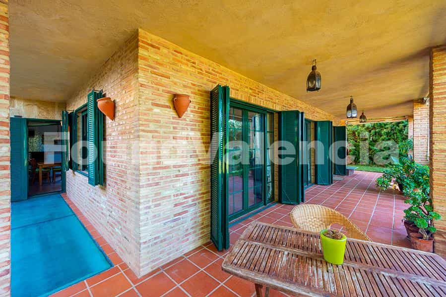 Haus im L'Eliana, Comunitat Valenciana 12647451