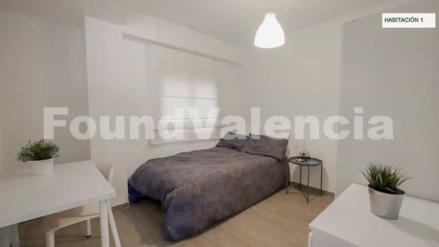 Квартира в Валенсія, Валенсія 12647472
