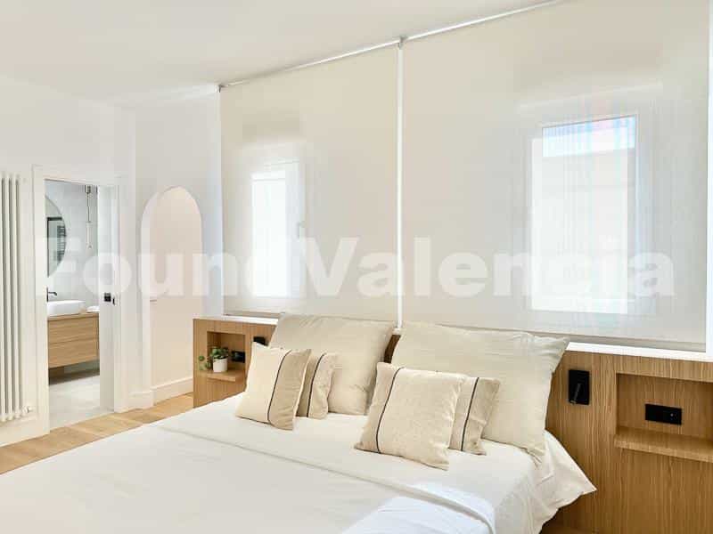 Condominium in Madrid, Madrid 12647506