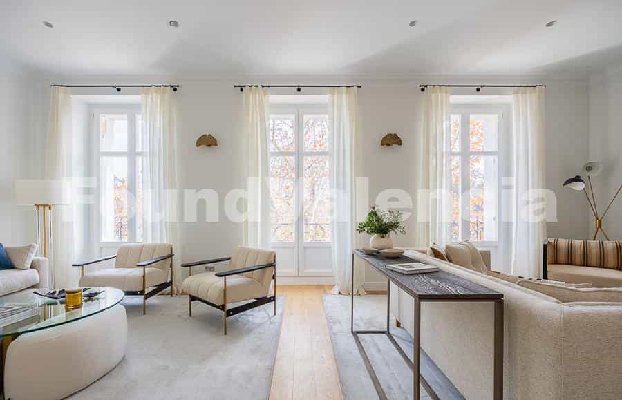 Condominium in Madrid, Madrid 12647509