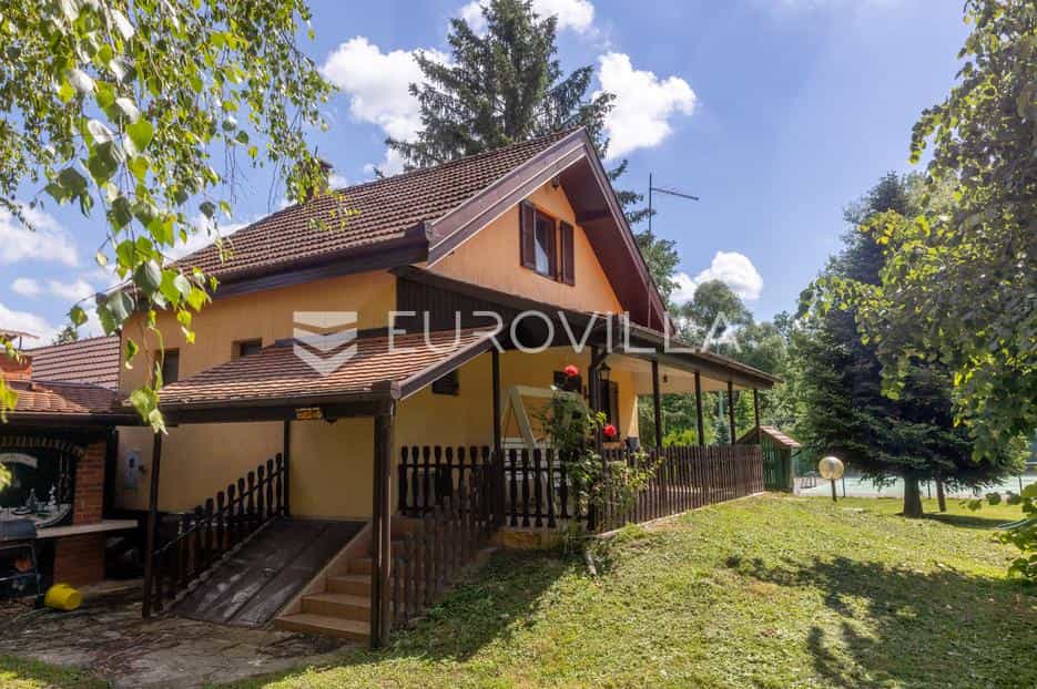 Casa nel Bizovac, Osjecko-Baranjska Zupanija 12647554