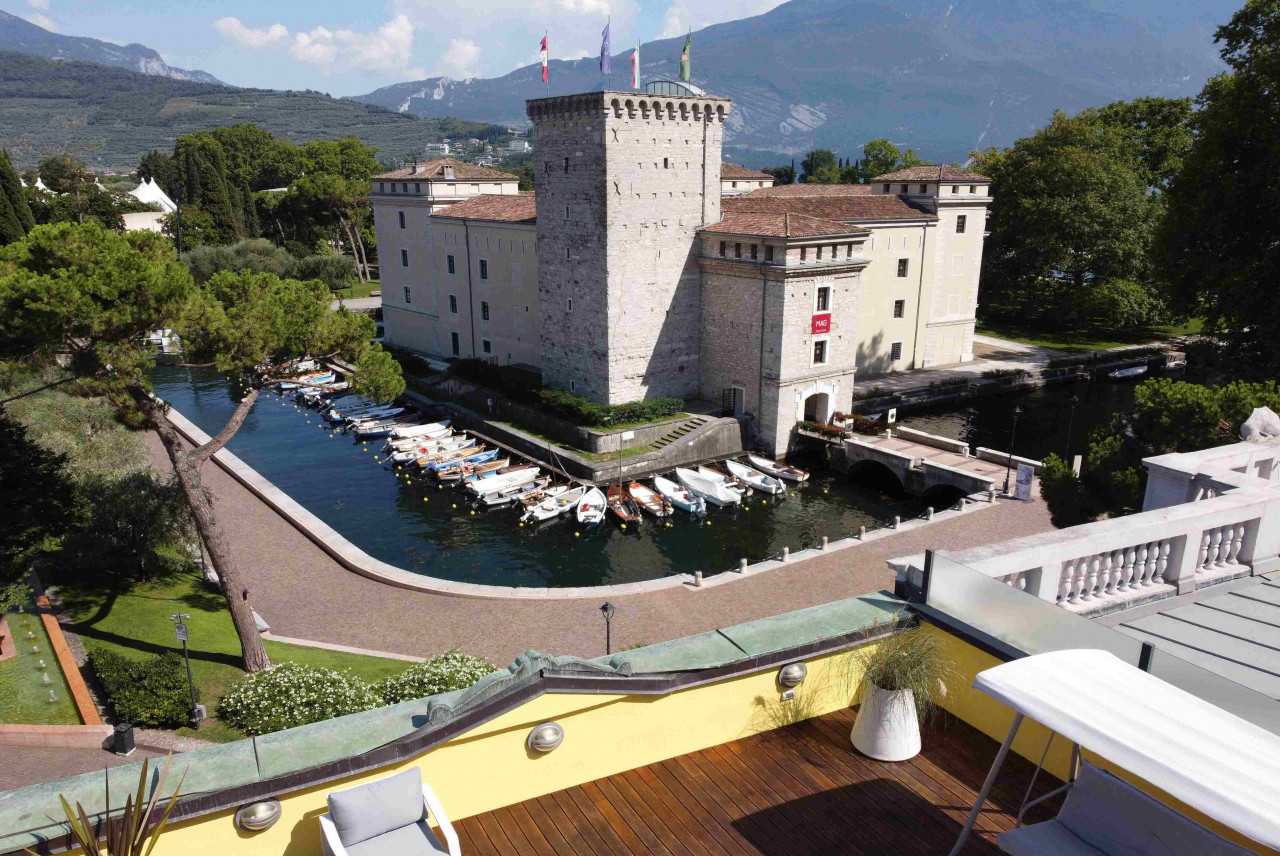 公寓 在 Riva del Garda, Trentino-Alto Adige 12648379