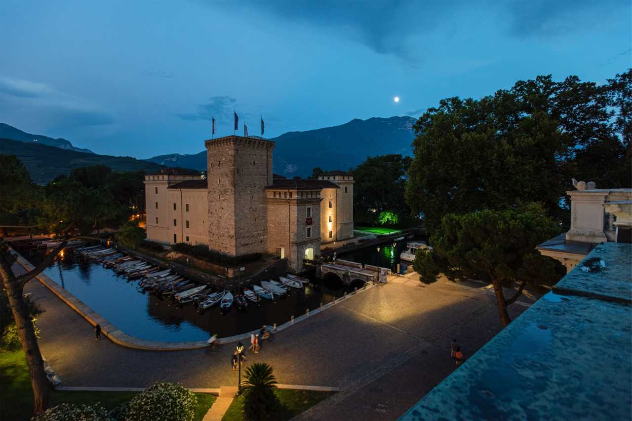 Кондоминиум в Riva del Garda, Trentino-Alto Adige 12648379