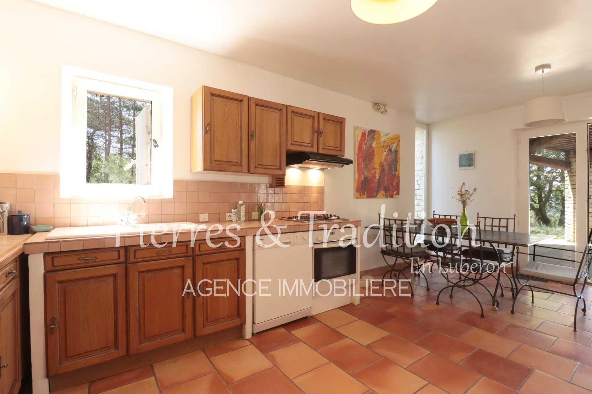 House in Murs, Vaucluse 12648432