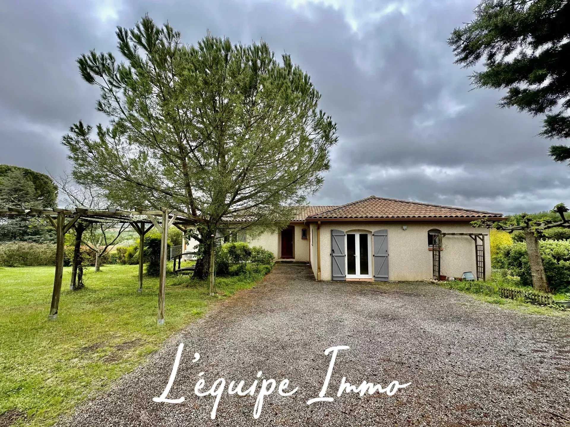 House in L'Isle-Jourdain, Occitanie 12648503