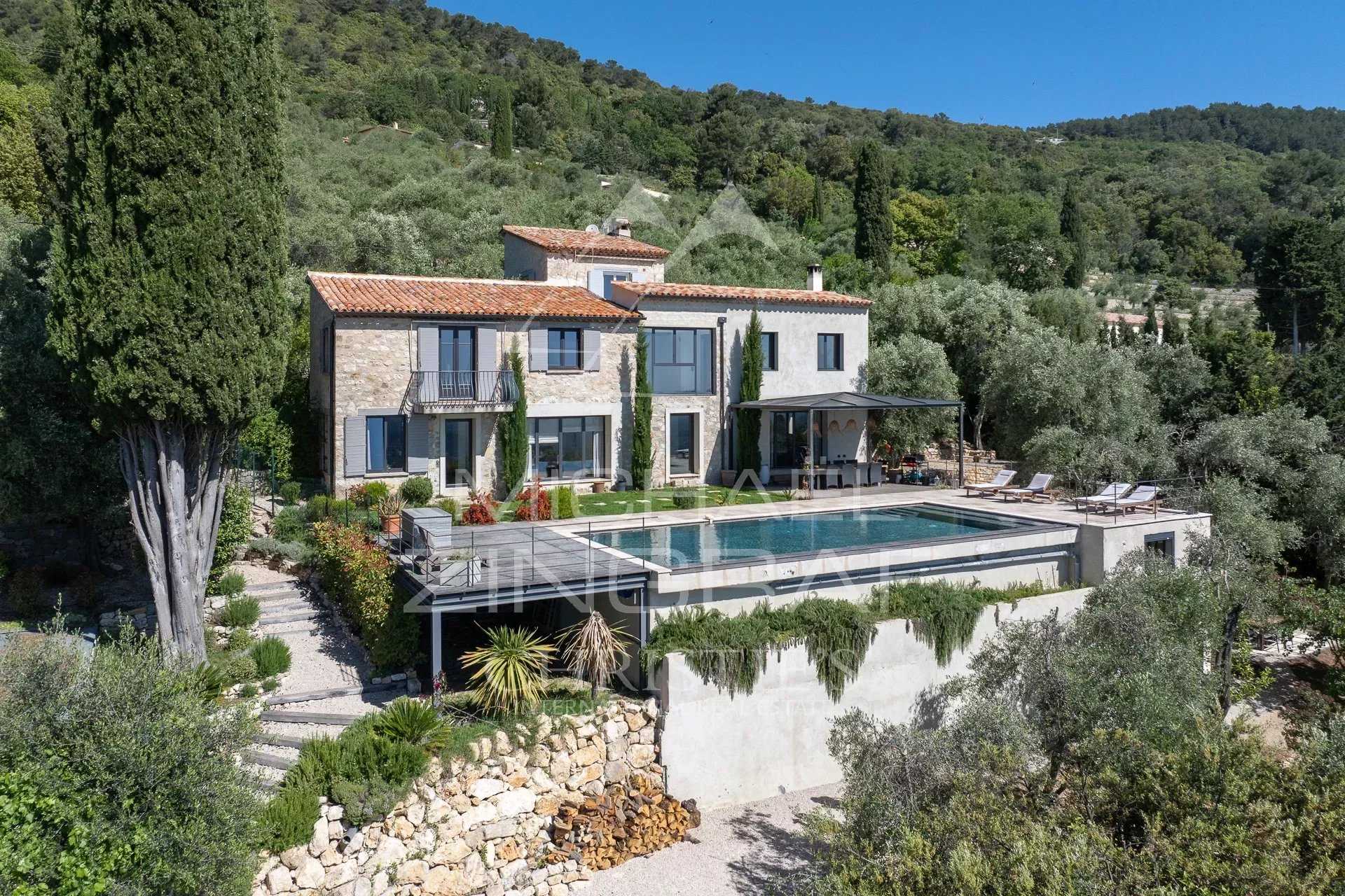 Talo sisään Le Tignet, Provence-Alpes-Cote d'Azur 12649196