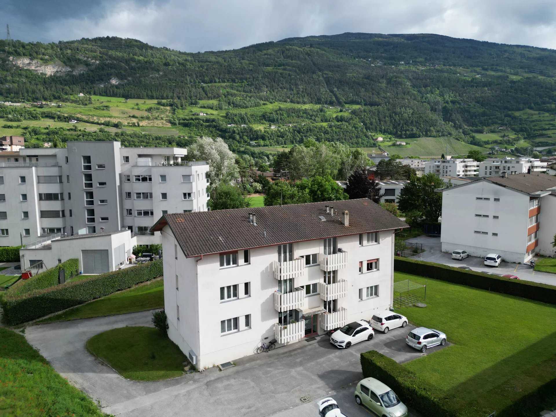 Condominium in Les Agettes, Valais 12649288