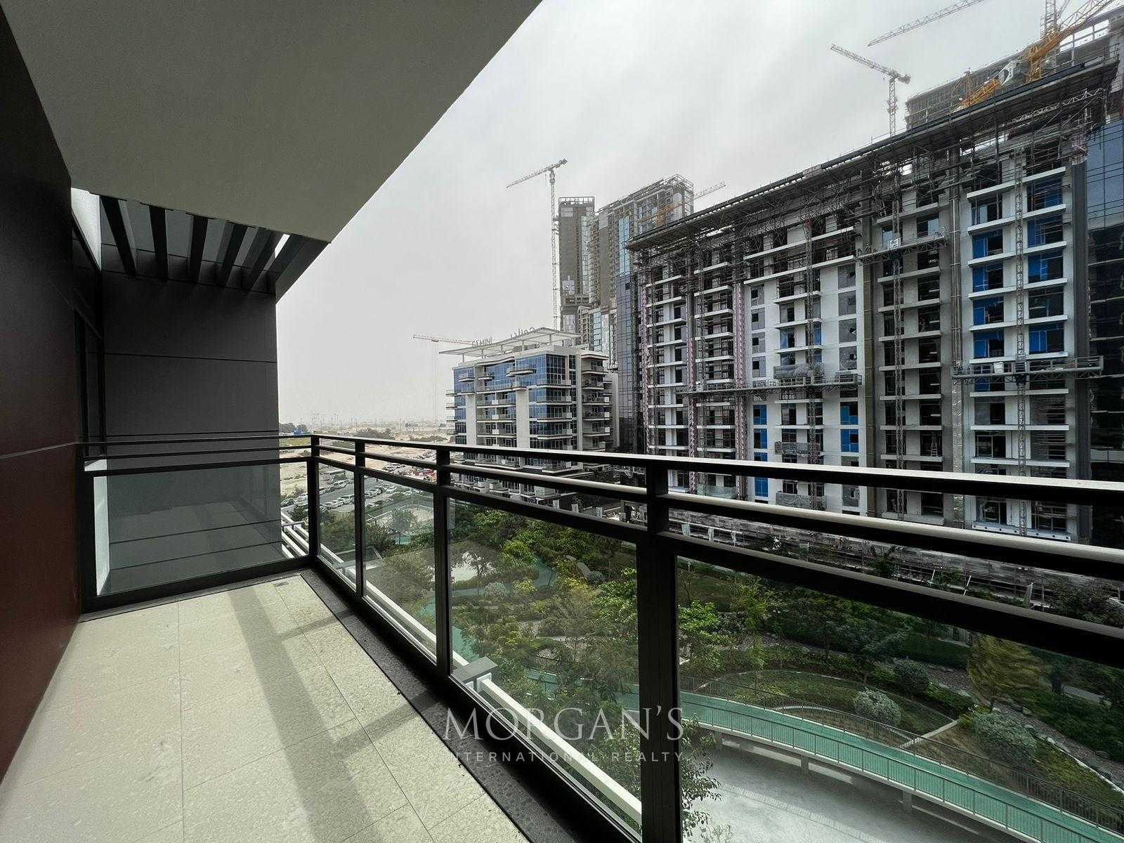 Condominium in Dubai, Dubai 12649530