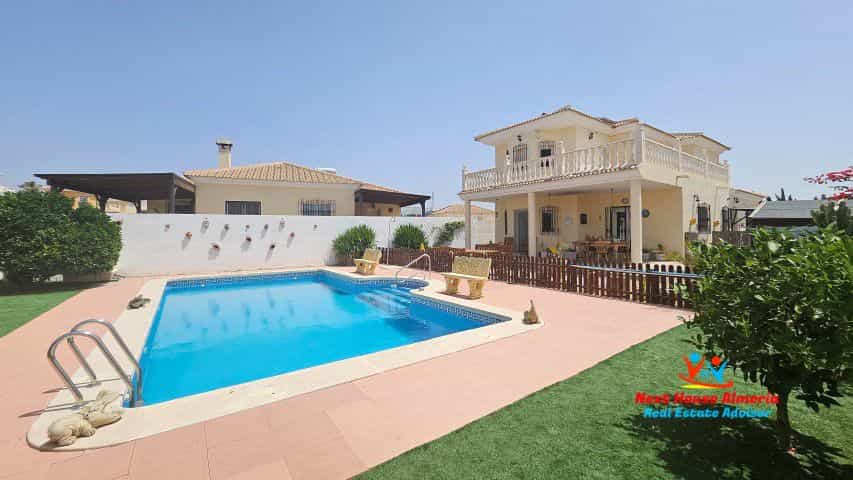 Hus i Arboleas, Andalusia 12650083