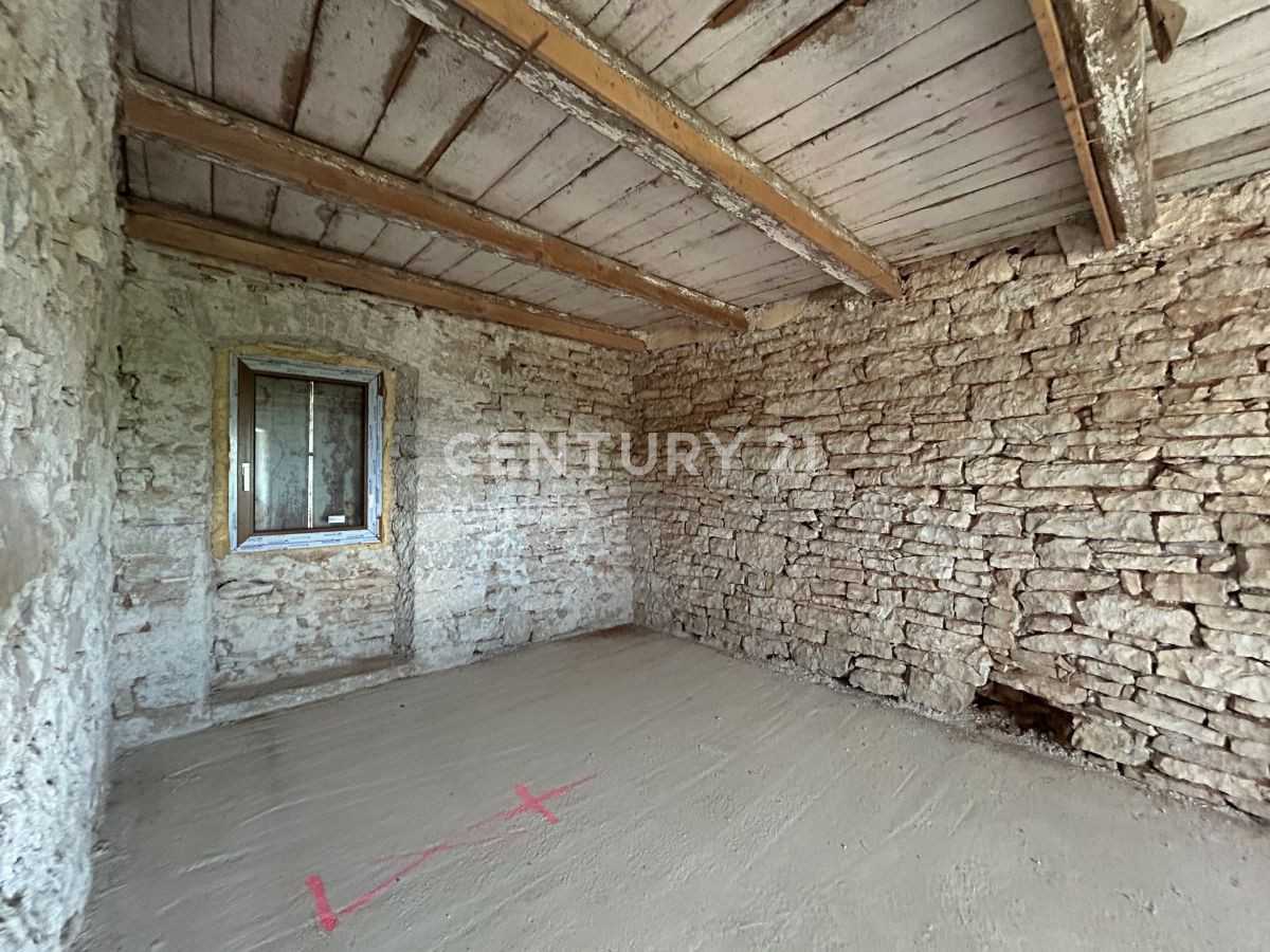 casa en Sveti Lovreč, Istria County 12650687