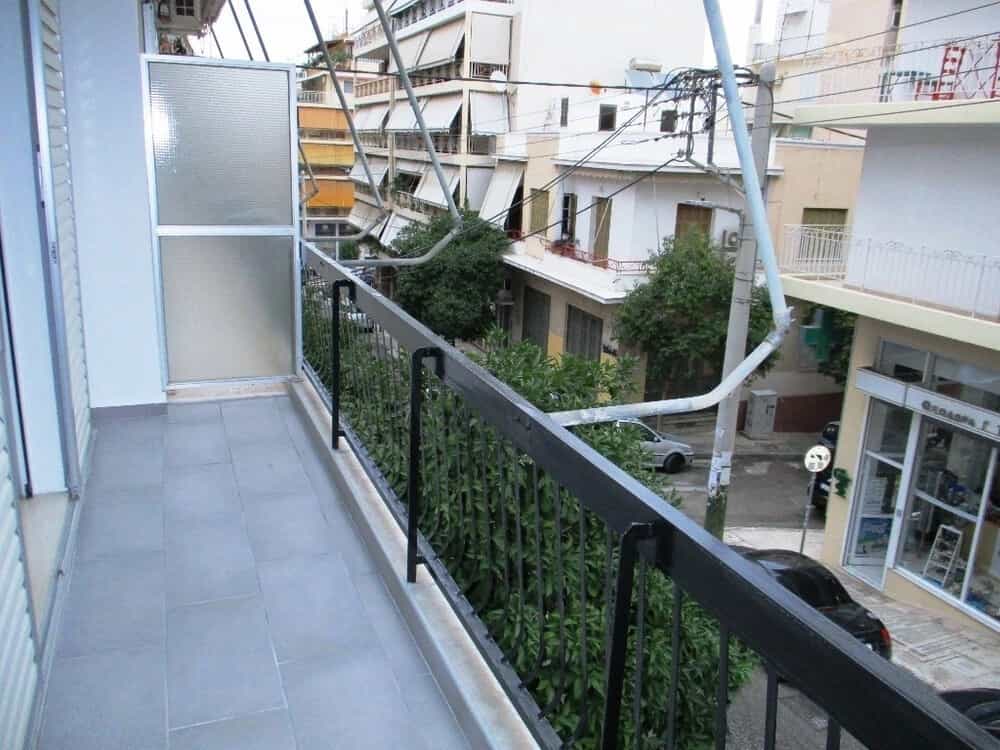 Condominium dans Le Pirée, Attique 12650908