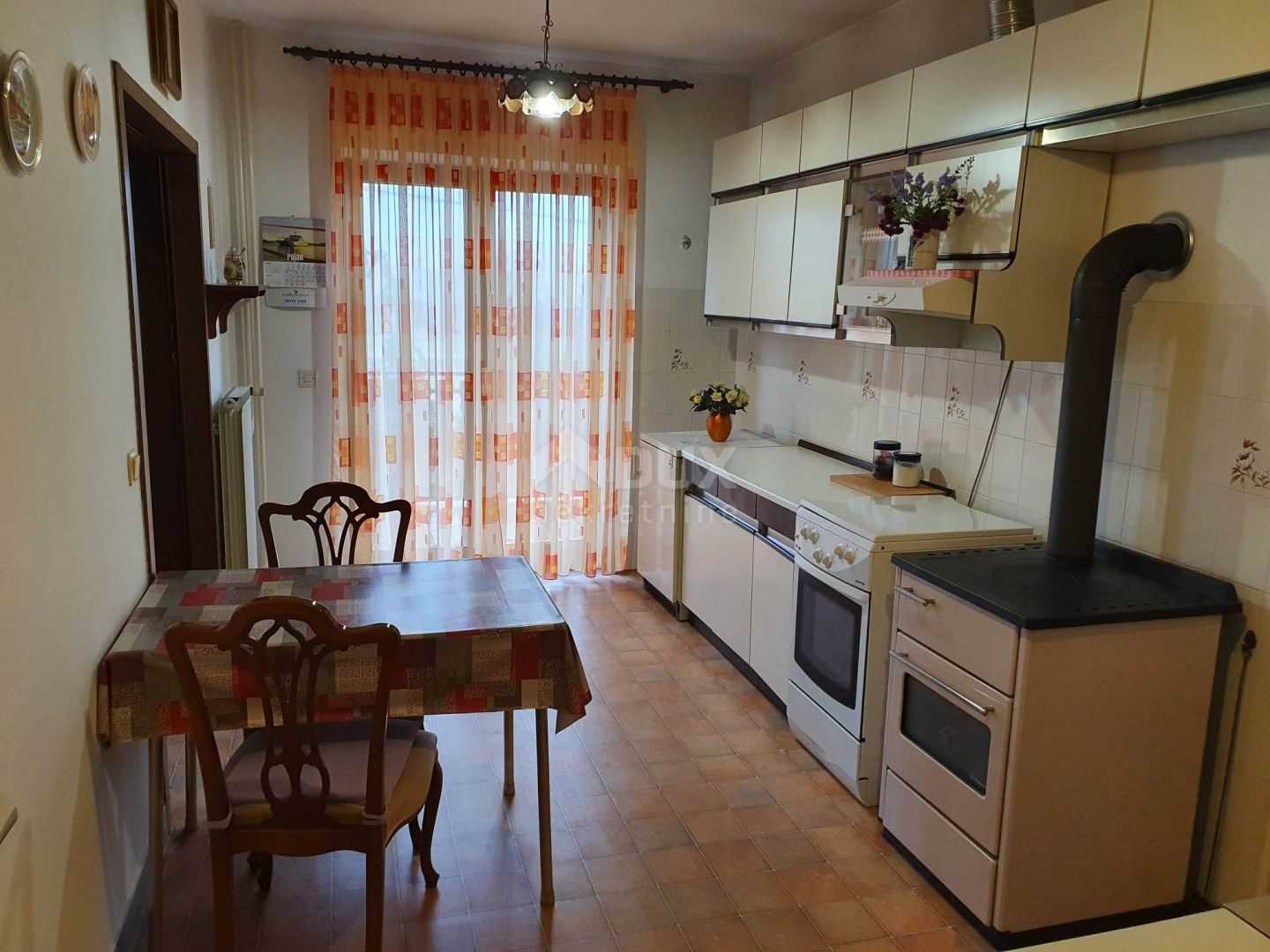 casa en Matulji, Primorsko-Goranska Županija 12651211
