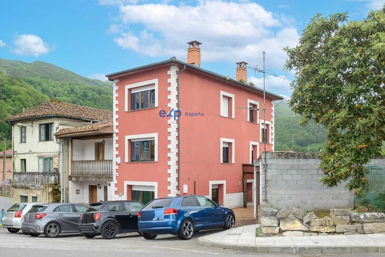 Rumah di Olloniego, Asturias 12651982