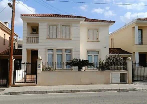 House in Nicosia, Lefkosia 12652432