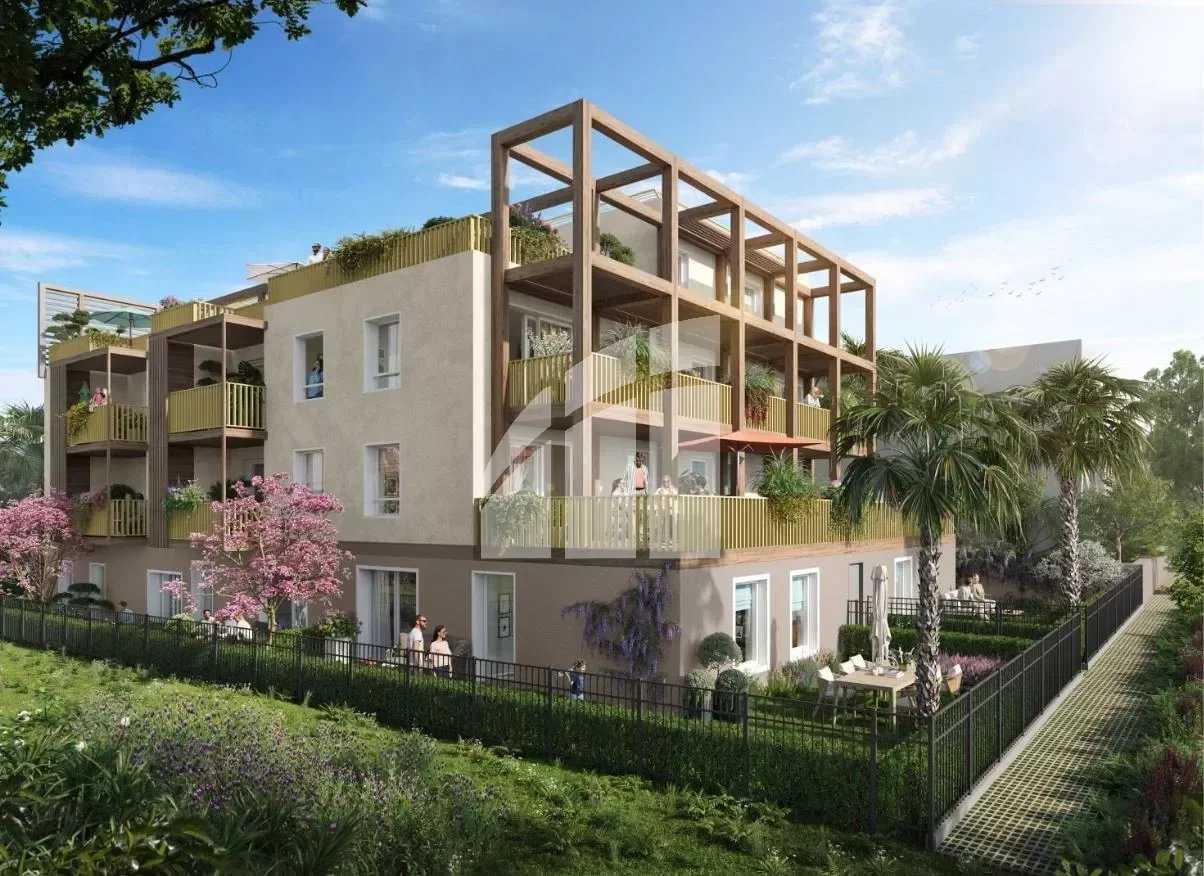 Condominium in Saint-Isidore, Provence-Alpes-Cote d'Azur 12664477