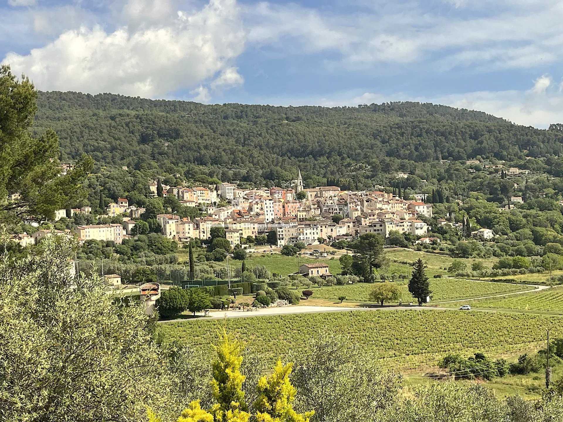 House in Callas, Provence-Alpes-Cote d'Azur 12664527