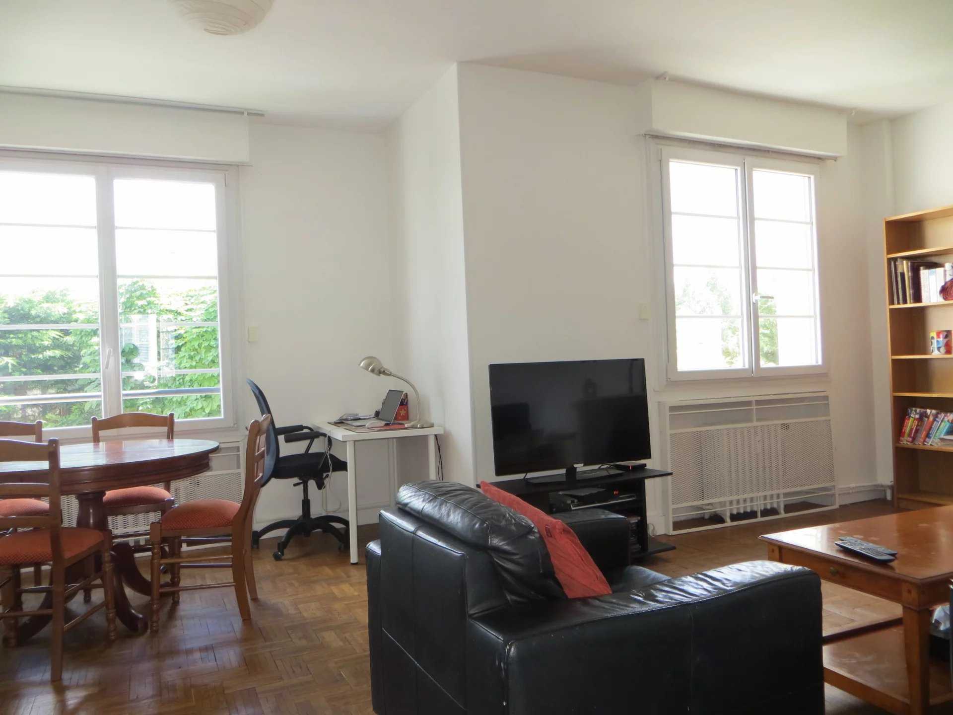 公寓 在 Maisons-Laffitte, Ile-de-France 12664562