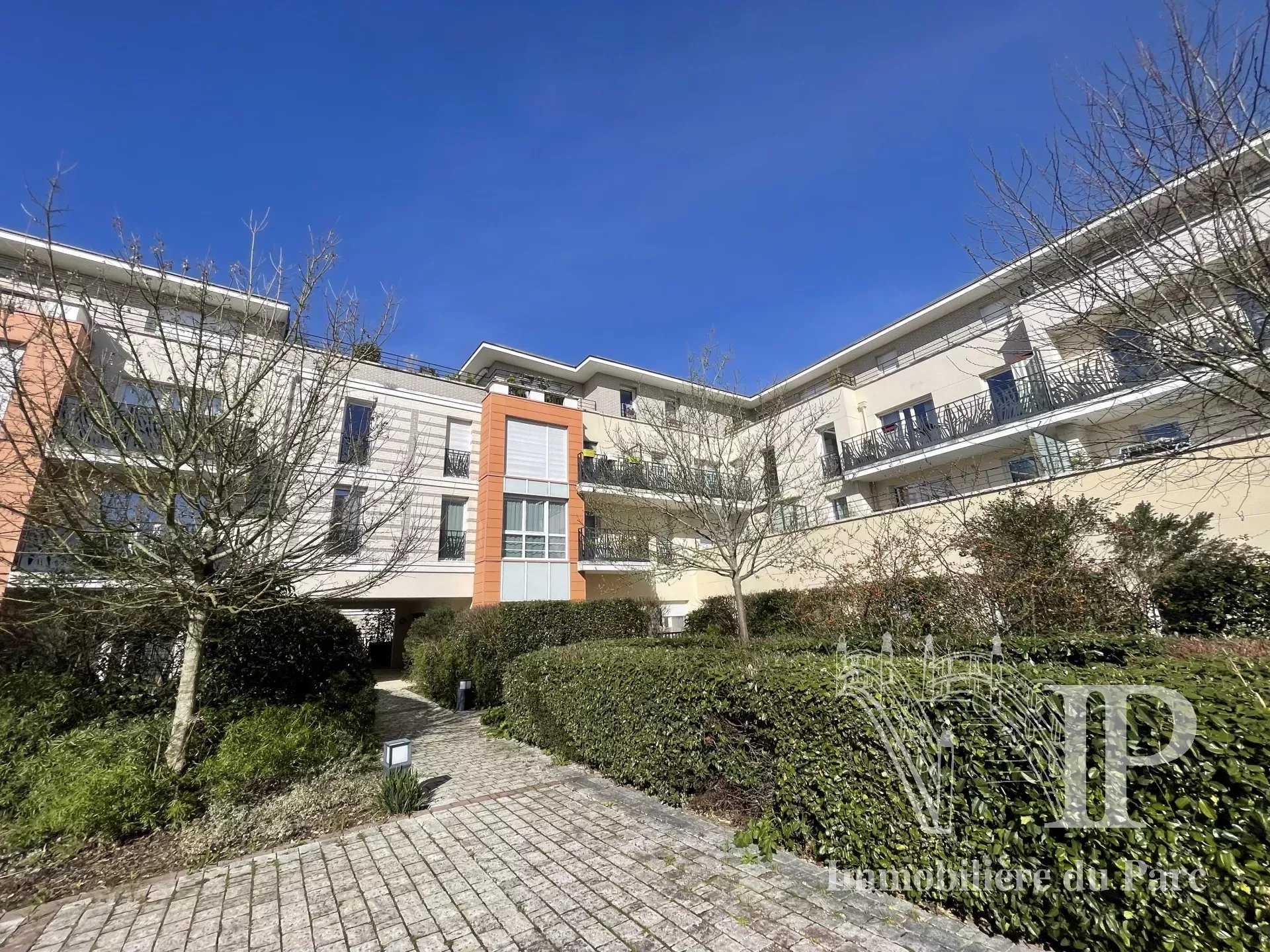 Condominium dans Voisins-le-Bretonneux, Yvelines 12664619
