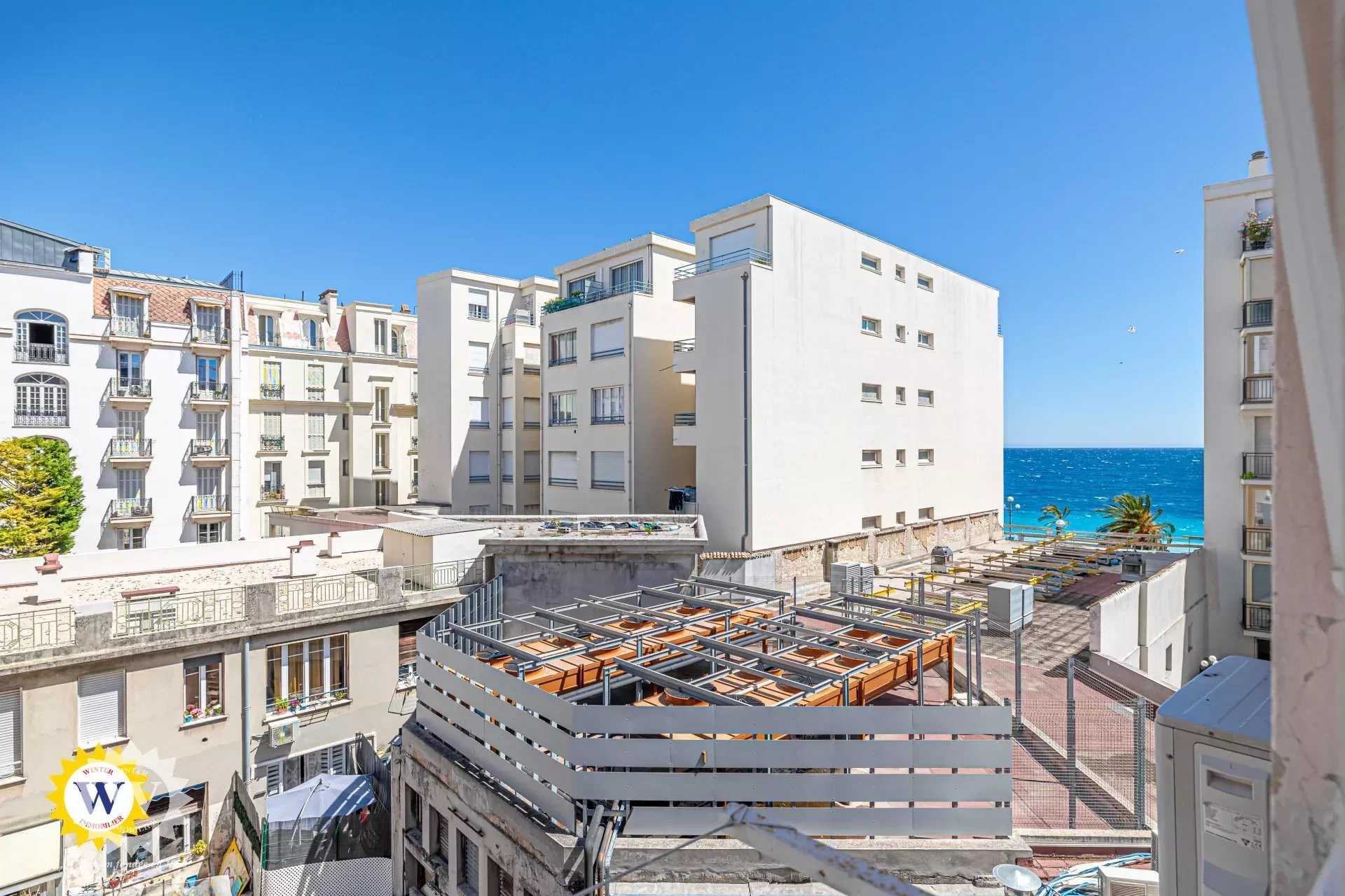 Condominium in Nice, Alpes-Maritimes 12664779