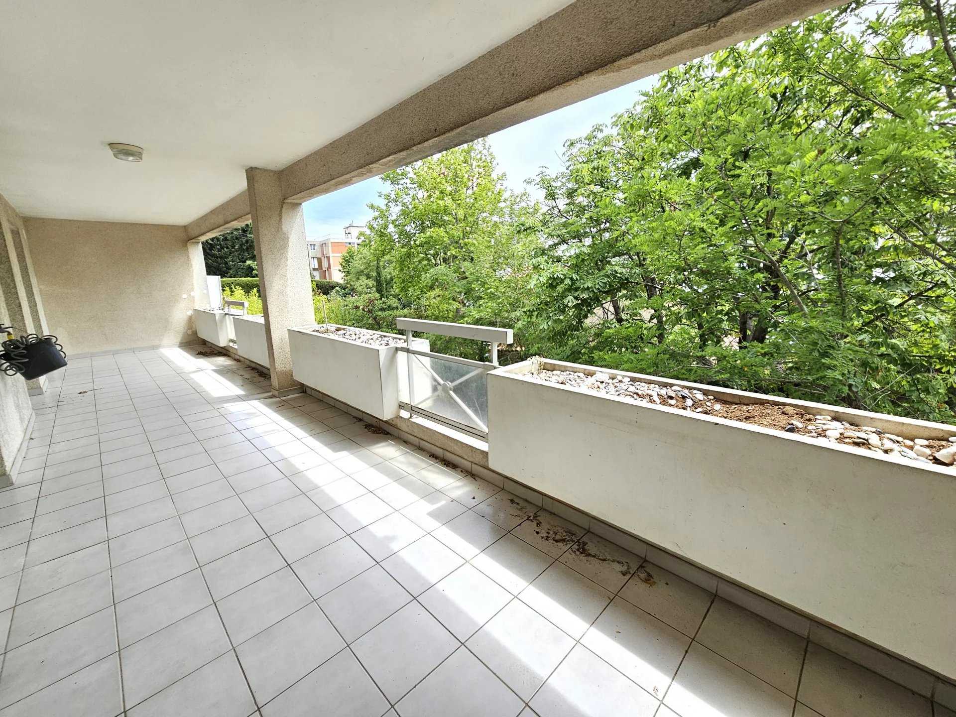 Condominio en Beaumont, Provence-Alpes-Cote d'Azur 12665000