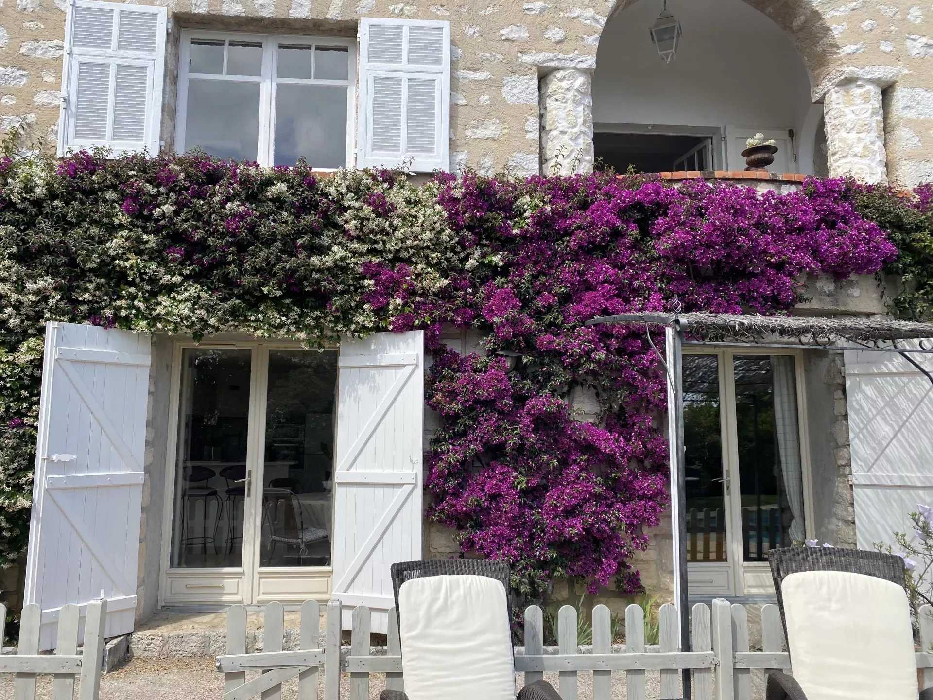 casa no Saint-Paul-de-Vence, Provença-Alpes-Costa Azul 12665489