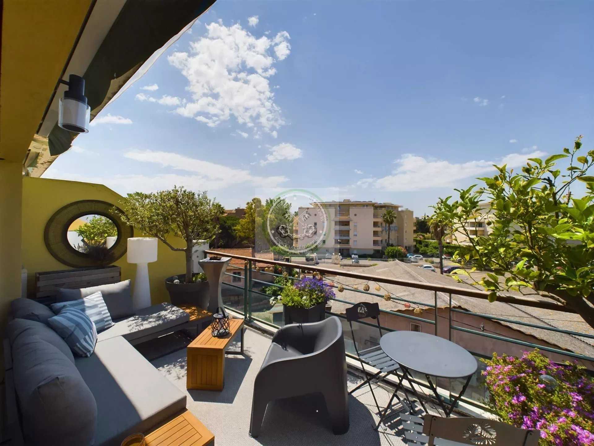 Condominium in Frejus, Provence-Alpes-Cote d'Azur 12665650