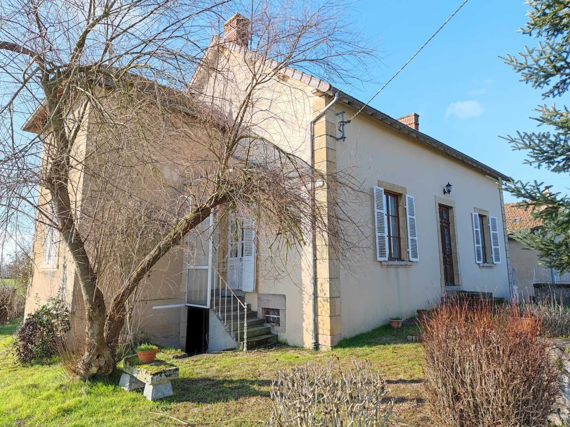 House in Remilly, Bourgogne-Franche-Comte 12665716