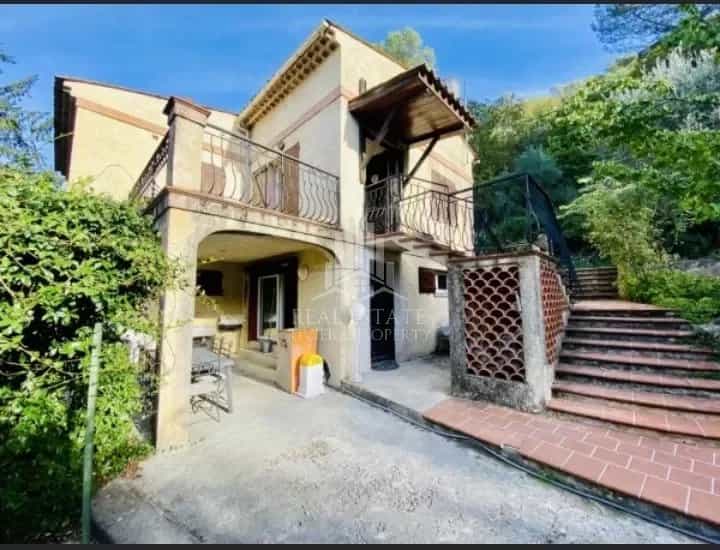 Dom w La Trinite, Prowansja-Alpy-Lazurowe Wybrzeże 12665746