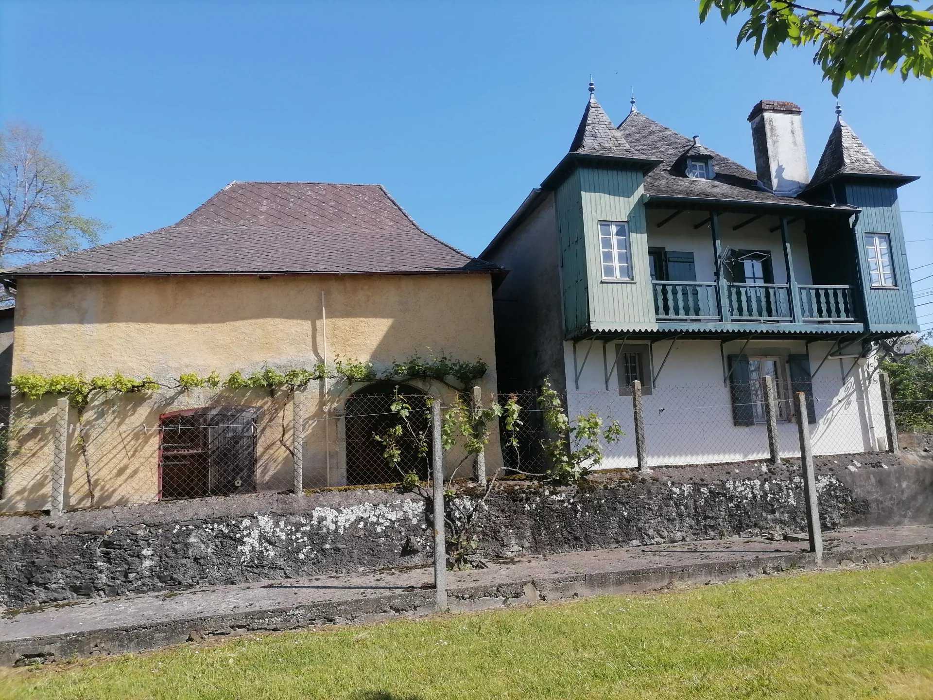 Residential in Mauléon-Licharre, Pyrénées-Atlantiques 12665873