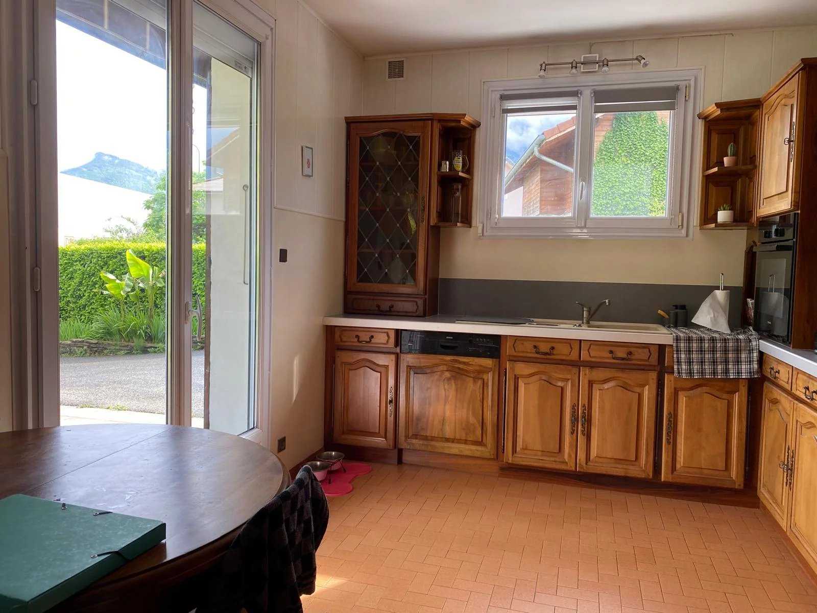 Talo sisään Fontanil-Cornillon, Isère 12665933