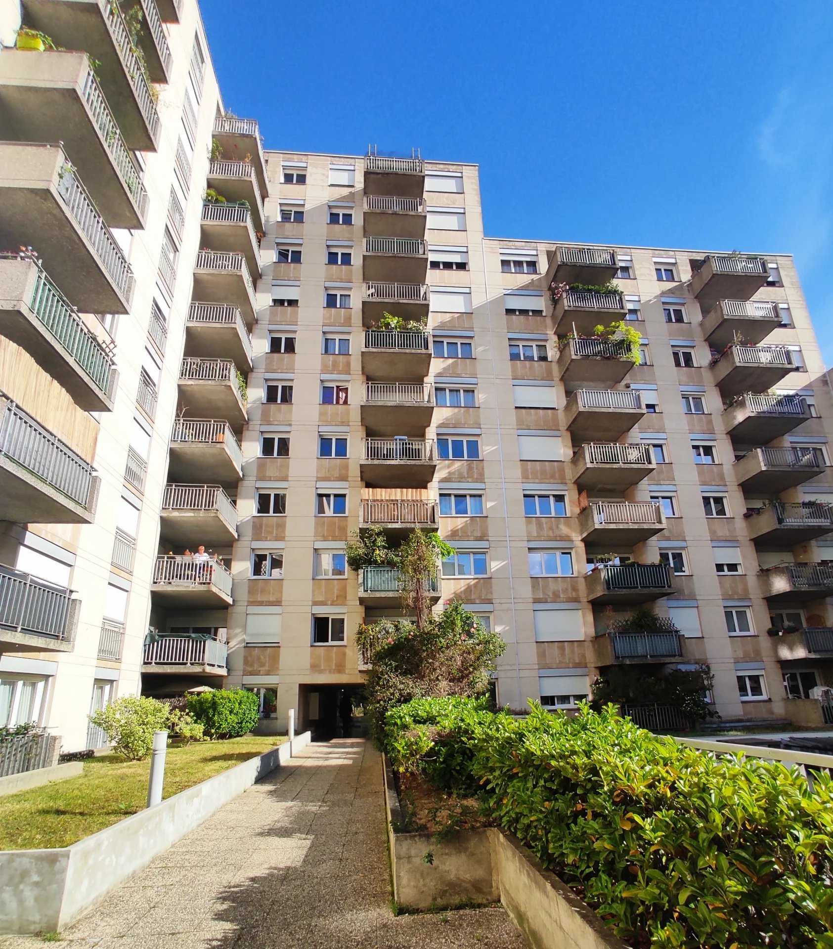 Condominium dans Bourg-la-Reine, Ile-de-France 12666113