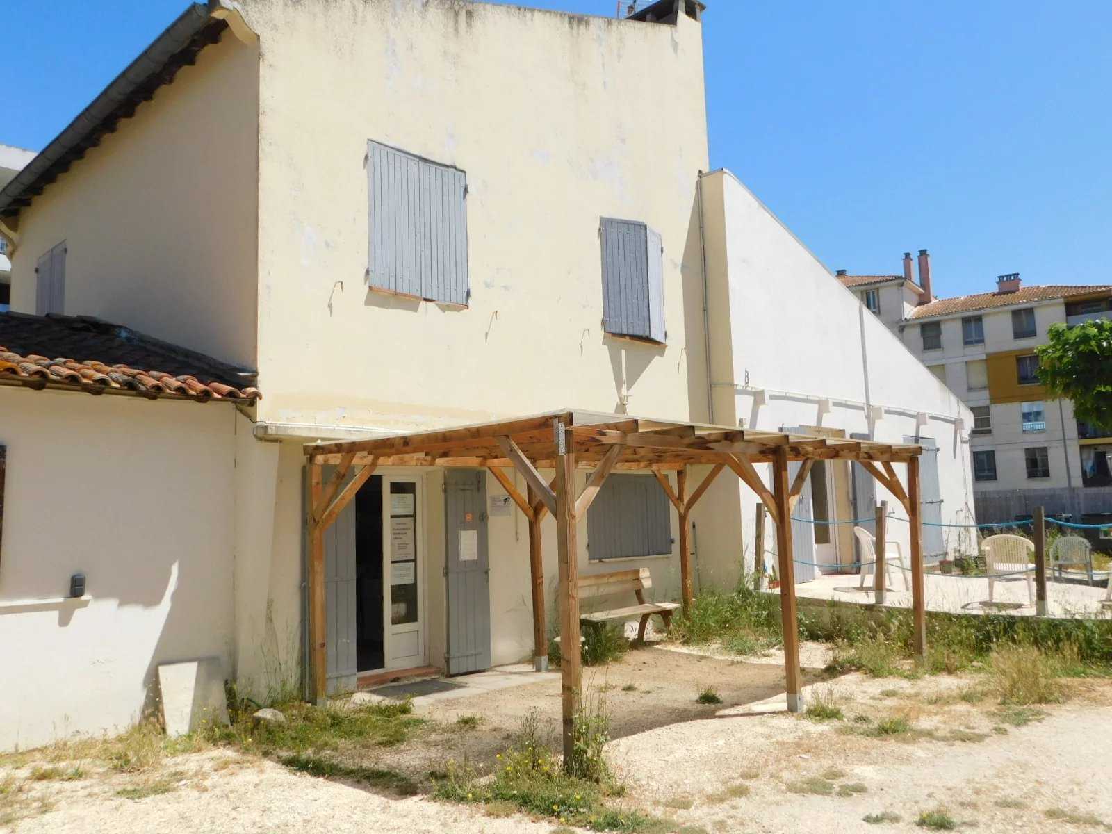 Dom w Arles, Bouches-du-Rhône 12667630