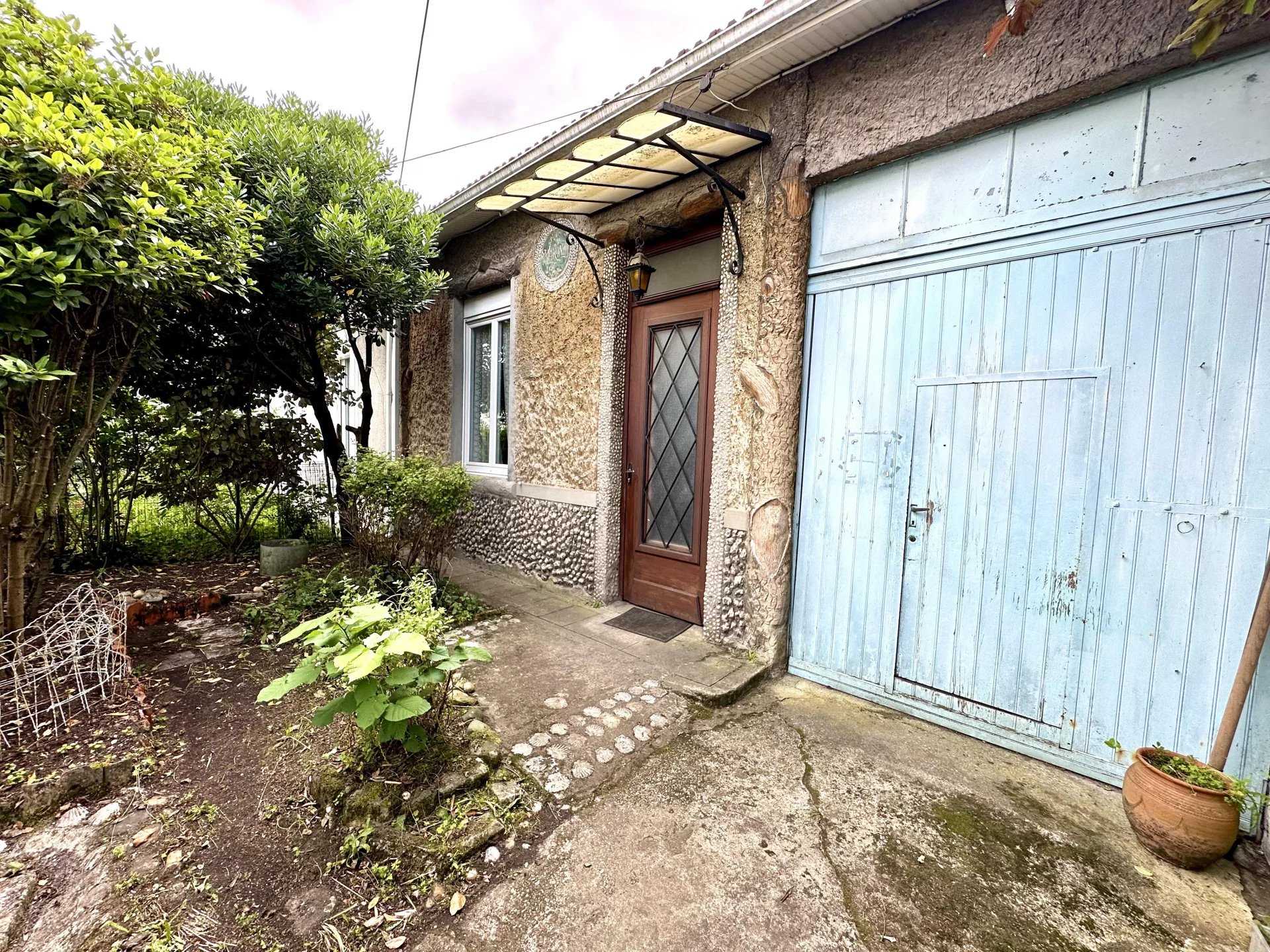 بيت في Merignac, Nouvelle-Aquitaine 12668494