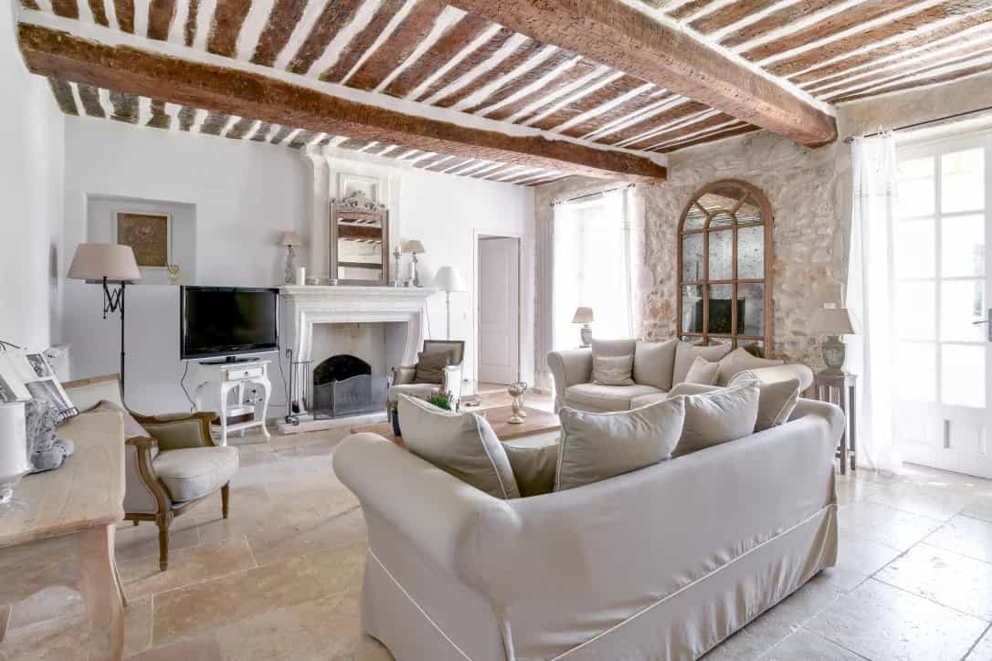 Будинок в Saint-Rémy-de-Provence, Bouches-du-Rhône 12668517