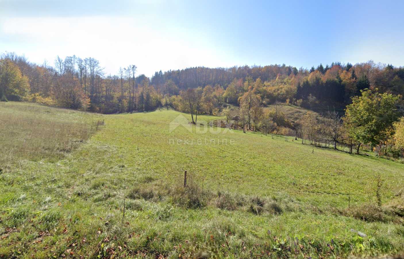 Terre dans Ravna Gora, Primorsko-Goranska Zupanija 12668721