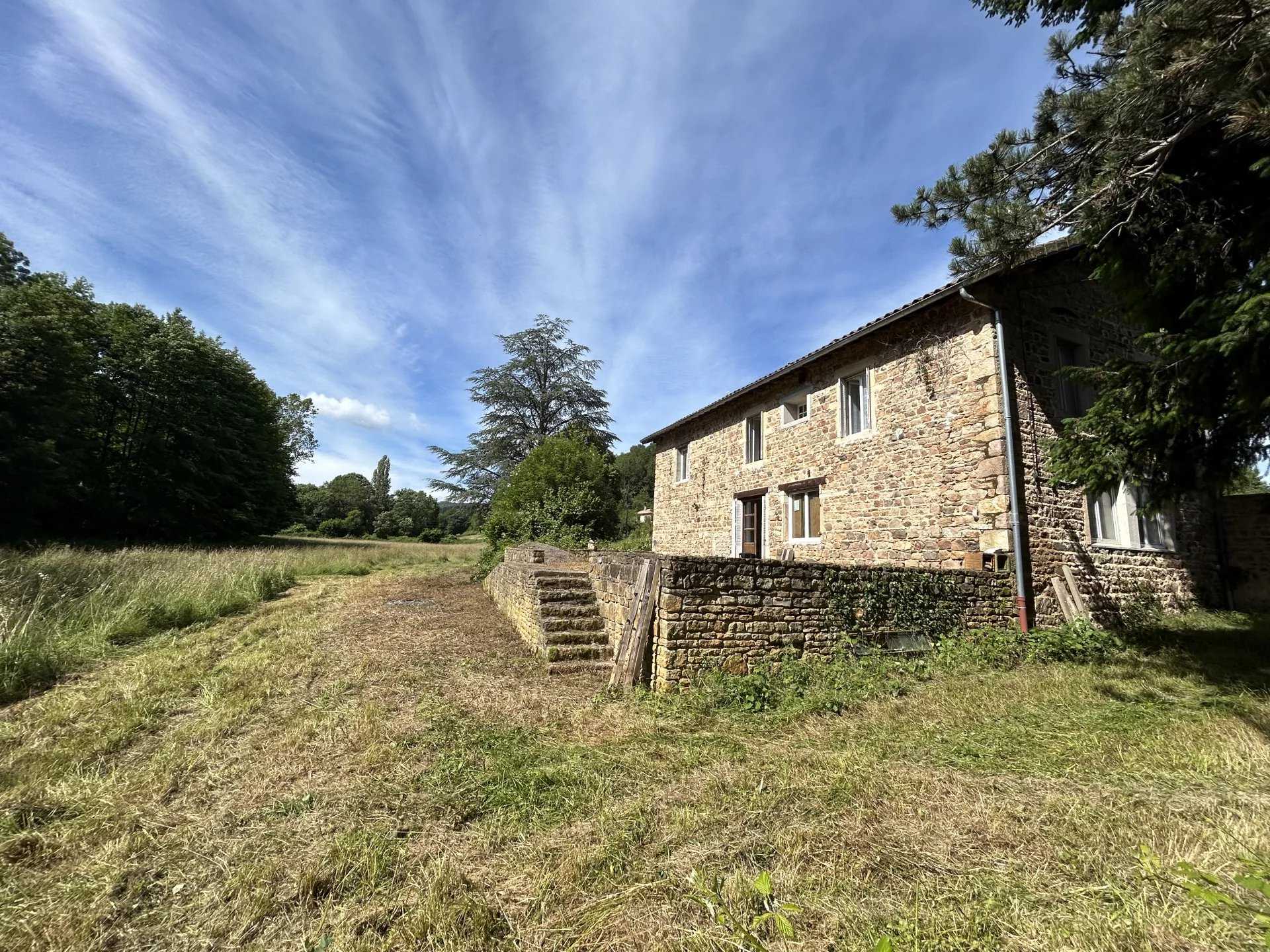 Rumah di Serrieres, Bourgogne-Franche-Comte 12671633