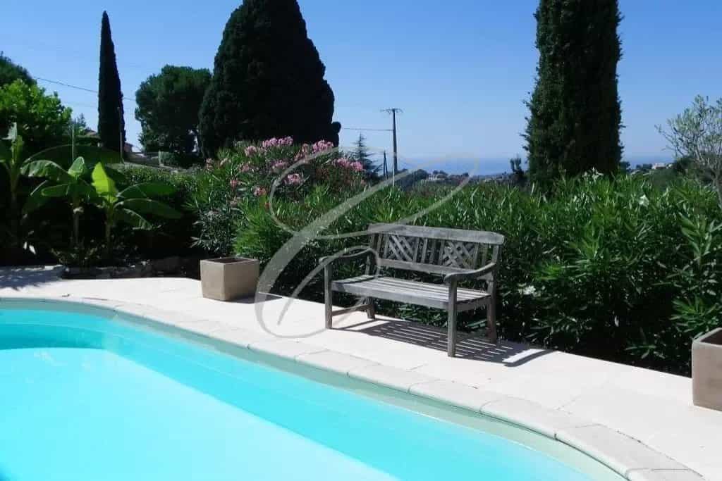 casa en Castellar, Provence-Alpes-Cote d'Azur 12671645