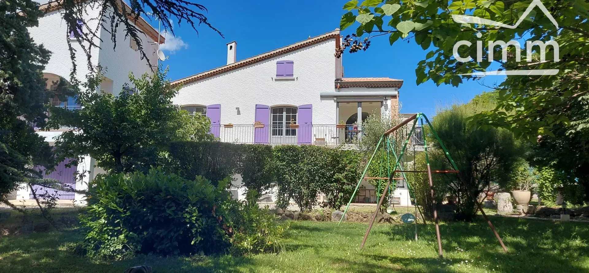 Hus i Laragne-Monteglin, Provence-Alpes-Cote d'Azur 12673114
