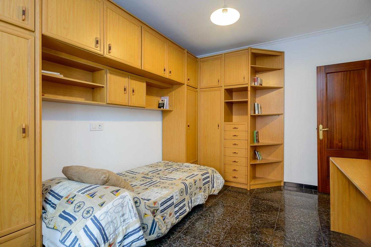 Condominium in Oviedo,  12674120