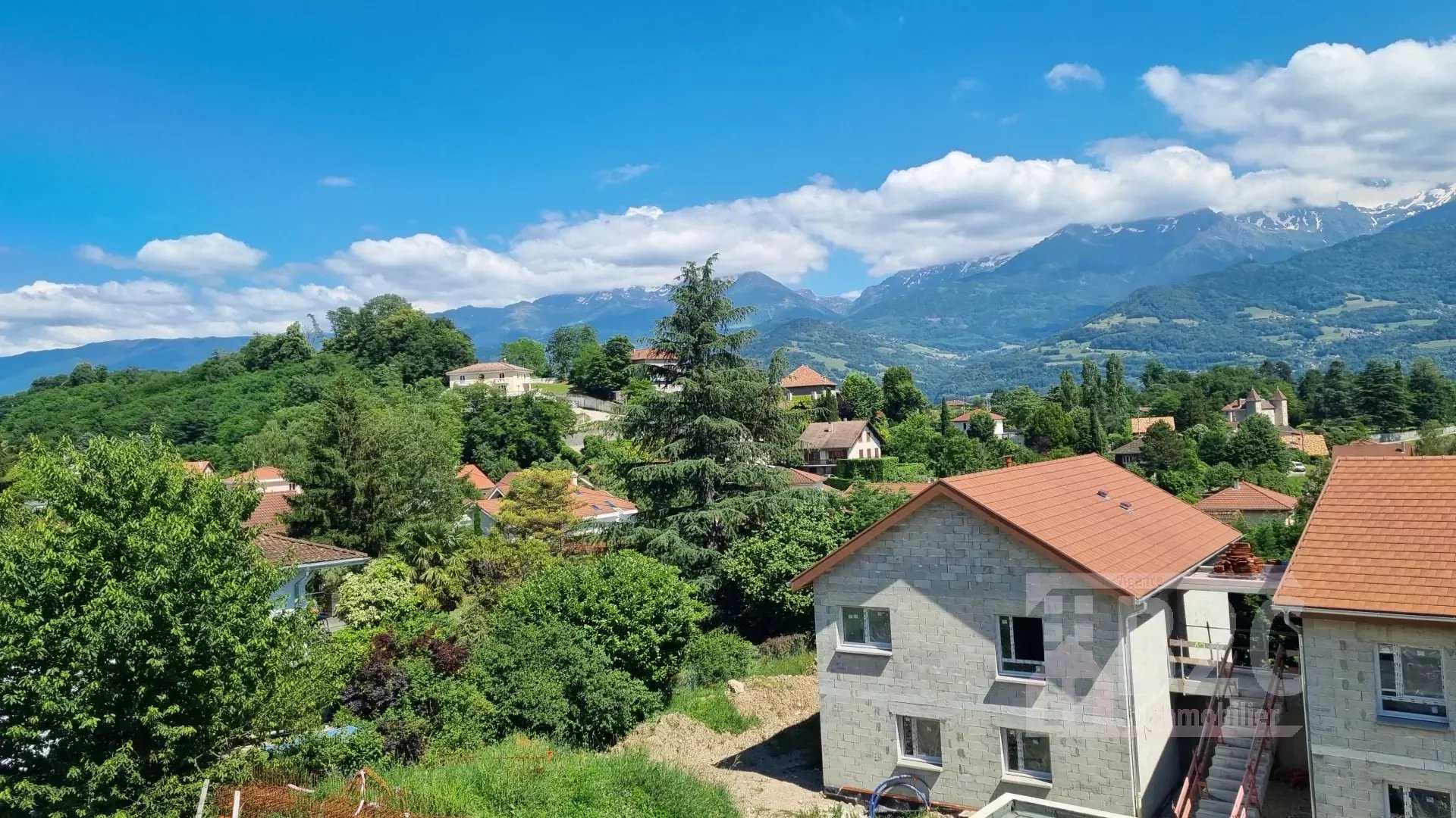 Eigentumswohnung im Saint-Nazaire-les-Eymes, Auvergne-Rhône-Alpes 12675206