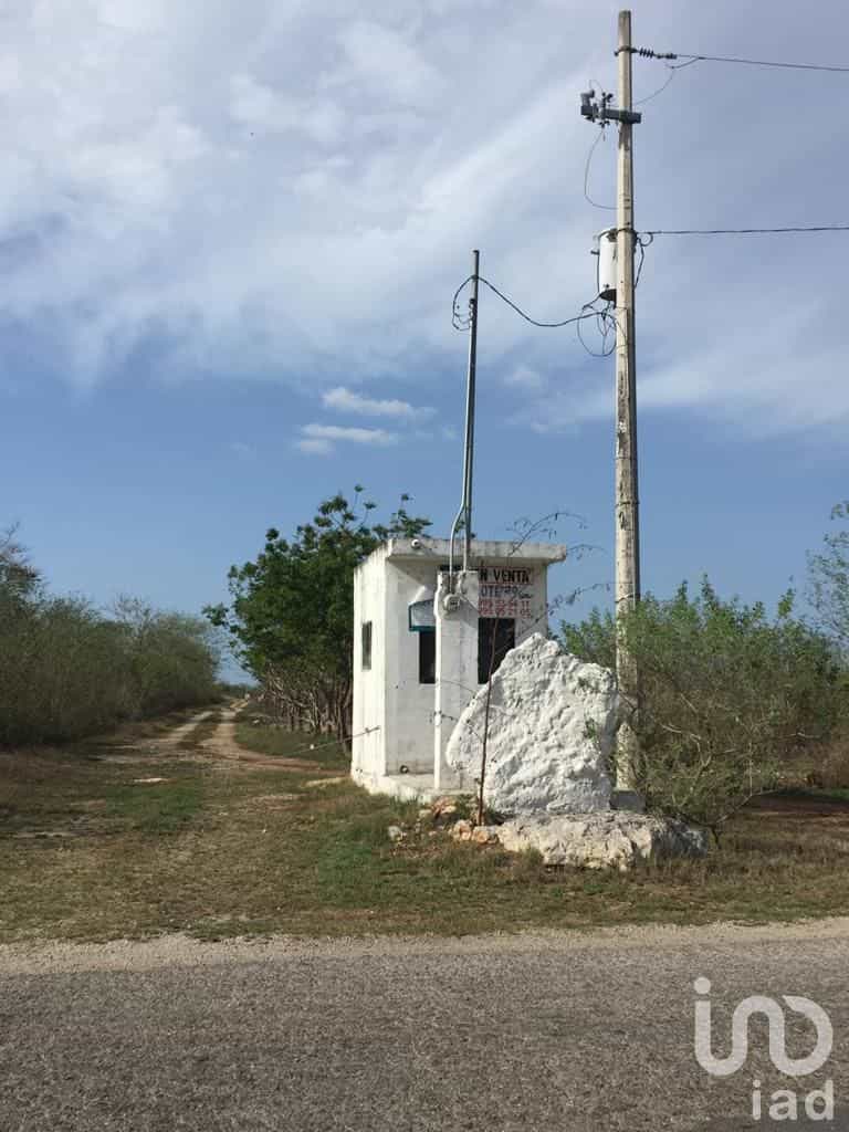Tanah di Cholul, Yucatan 12675772
