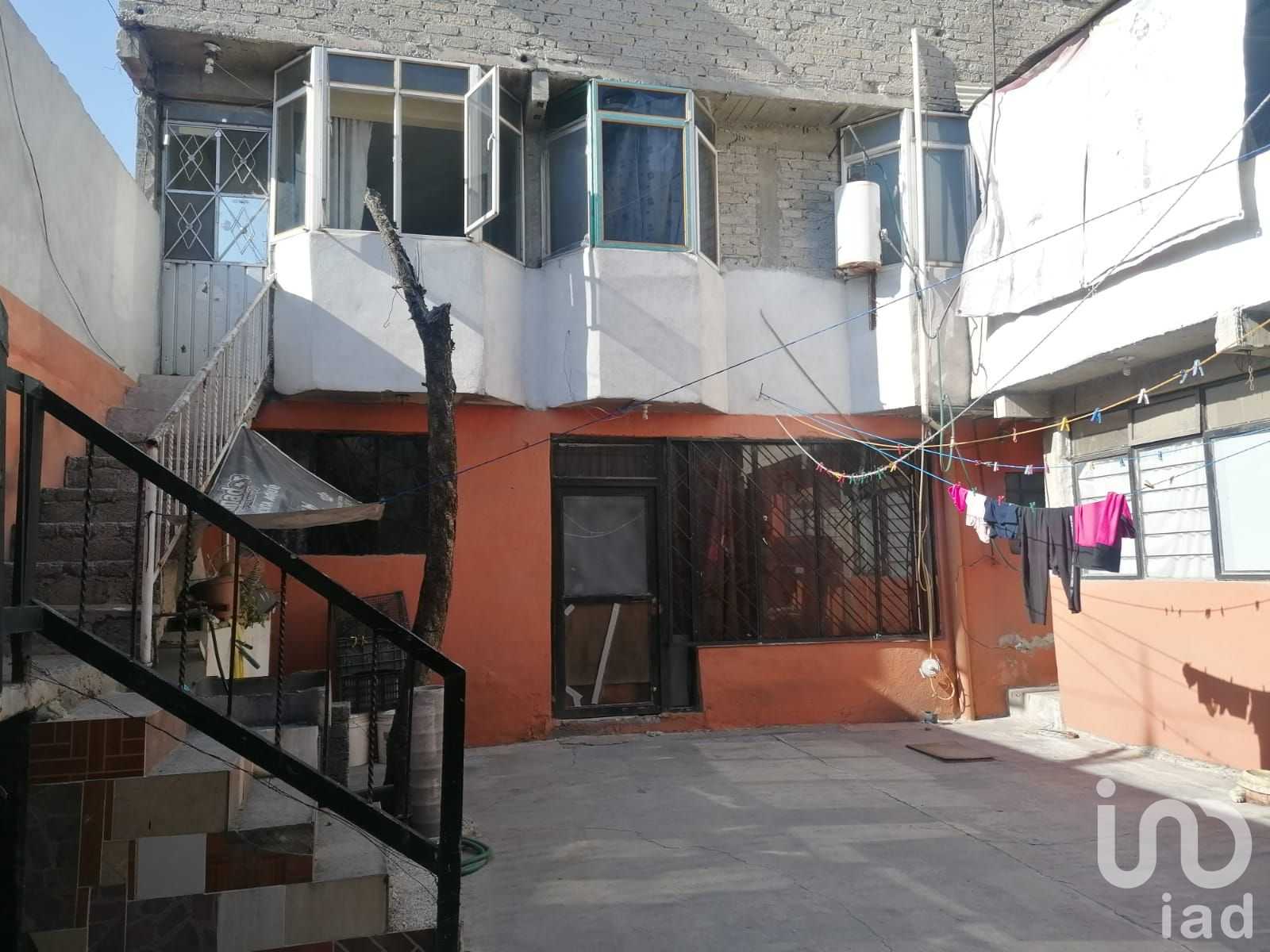 بيت في Santa Clara Coatitla, Mexico 12676404