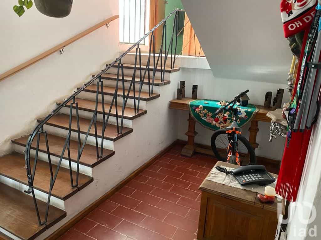 بيت في Irapuato, Guanajuato 12678904