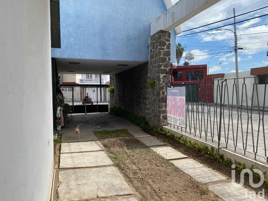 Rumah di Irapuato, Guanajuato 12678904