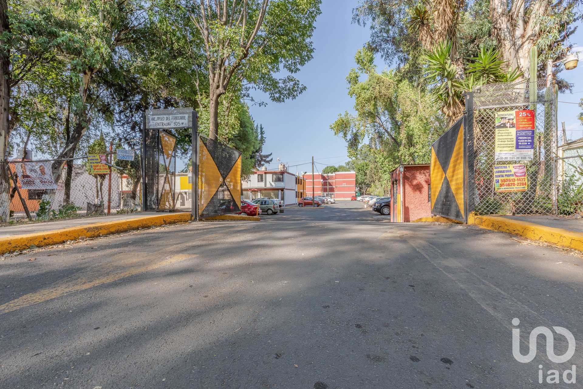 House in Tlalnepantla, Mexico 12680377