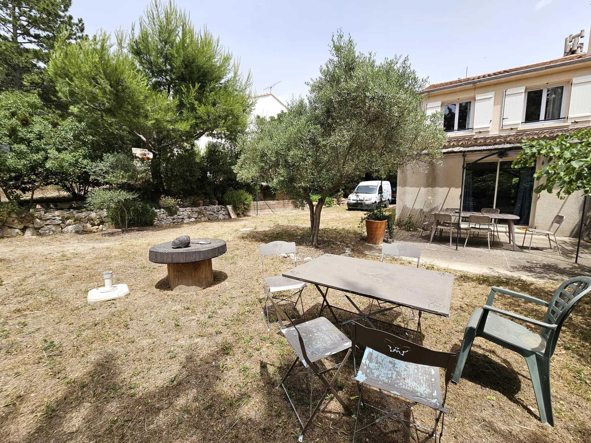 Rumah di Merindol, Provence-Alpes-Cote d'Azur 12683595